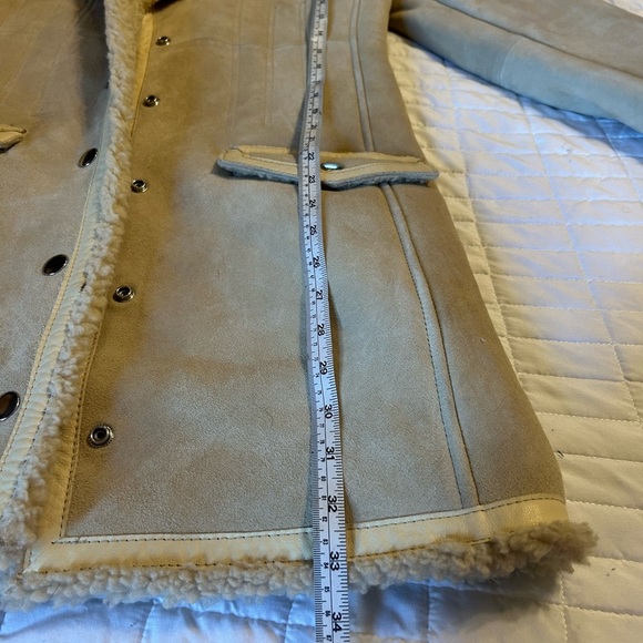 H&M Studio Authentic Suede 100% Lambswool Shearling Coat Size 6 Tan MSRP $499 - Picture 11 of 13